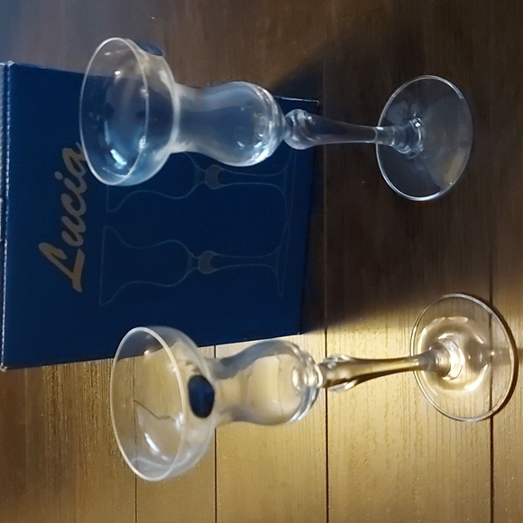 CRYSTAL CANDLESTICKS - Picture 4 of 4